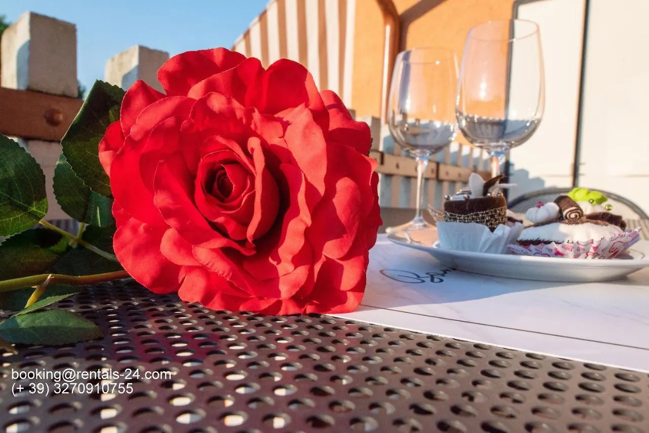 Casa Christina Rentals-24 Peschiera del Garda